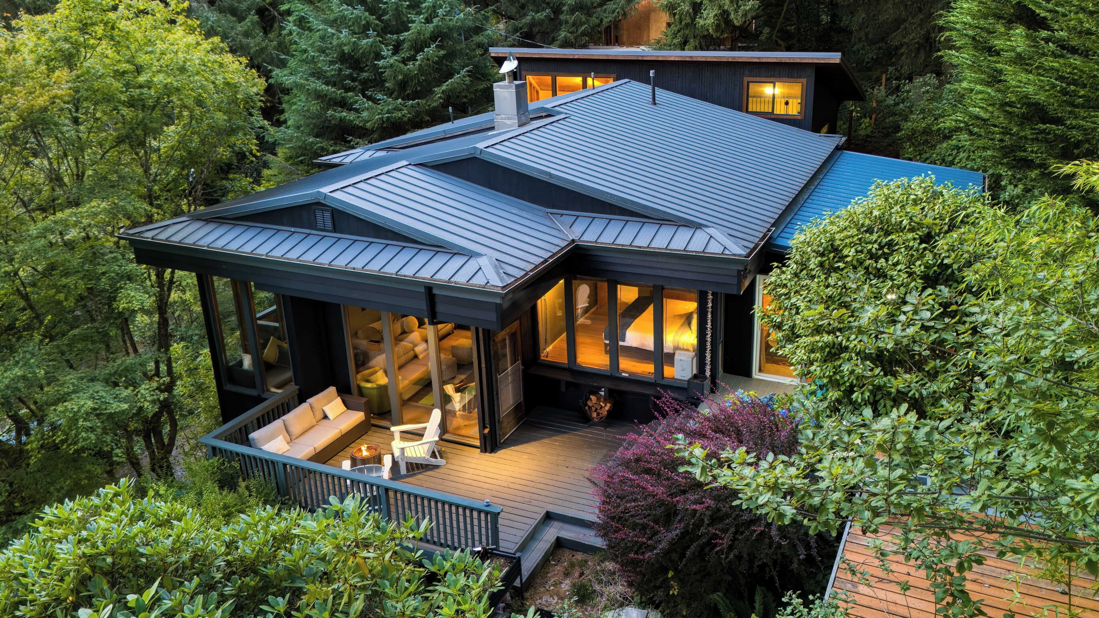 House (3 Bedrooms) | Front of property