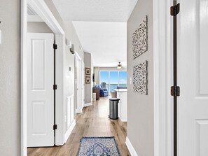 Condo, Multiple Beds (Celadon 2005) | Interior
