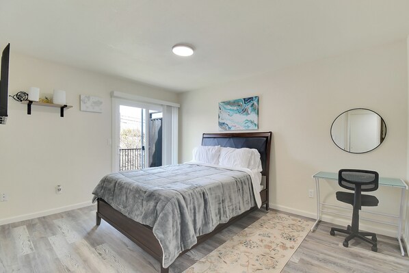 2 makuuhuonetta, silitysrauta/-lauta, Wi-Fi, vuodevaatteet