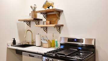 Microwave, oven, stovetop, dishwasher