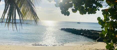 Chaise longue, serviettes de plage