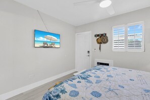 1 bedroom, free WiFi, bed sheets