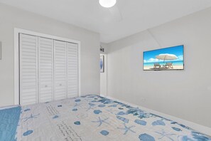 1 bedroom, free WiFi, bed sheets - Blue Haven Duck Key Oceanfront Condo (Duck key)