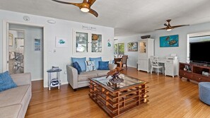 Unclassified image, 4 of 48, button