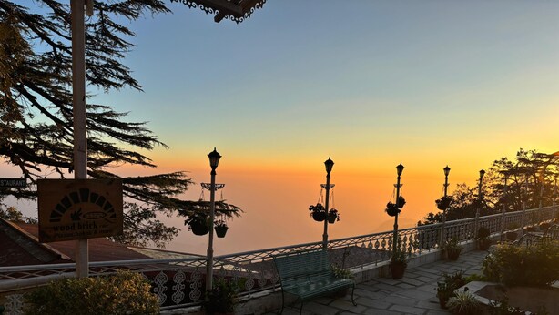 Asraya Lawn View Room | Garden view - Sansa By The Woods - Manor Mussoorie (Mussoorie)