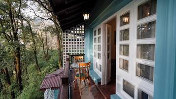Vatayn Balcony Room | Balcony