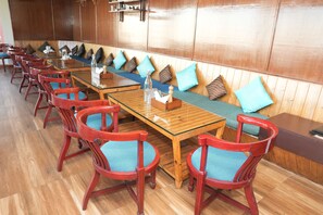 Daily full breakfast (INR 1000 per person)