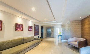 Basic Apartment | Interior