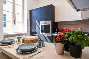 Apartment, 2 Bedrooms, Accessible, Balcony | Interior