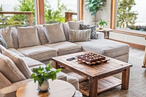 Smart TV, fireplace, video games, books