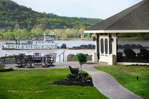 Riverside Inn Bed and Breakfast