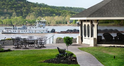 Riverside Inn Bed and Breakfast
