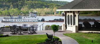 Riverside Inn Bed and Breakfast