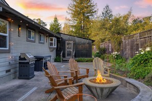 House (3 Bedrooms) | Interior - Pool + Hot Tub + Firepit + Game Room Minutes From Sebastopol & Russian River Baker Lane Retreat (Sebastopol)