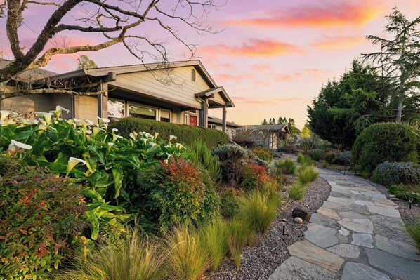 House (3 Bedrooms) | Interior - Pool + Hot Tub + Firepit + Game Room Minutes From Sebastopol & Russian River Baker Lane Retreat (Sebastopol)