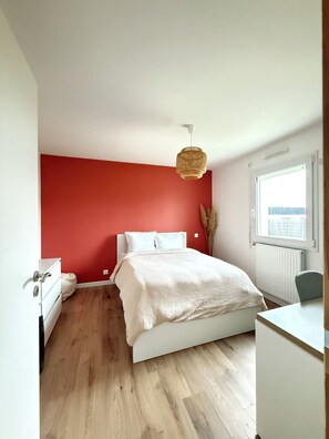 1 bedroom, iron/ironing board, WiFi, bed sheets - Cosy house with terrace & garden - Le Conquet (Le Conquet)