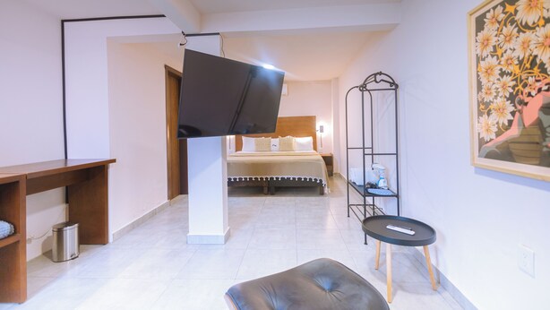 Studio Suite | Két bảo mật tại phòng, bàn ủi/dụng cụ ủi quần áo 
