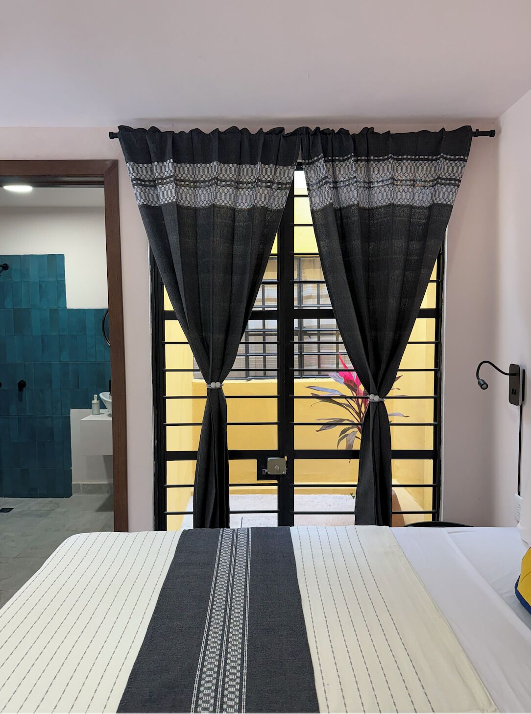 Studio Suite | In-room safe, iron/ironing board, free WiFi