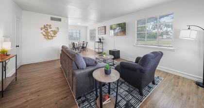 Prime 2BR – Midway Between LSU & Downtown BR!