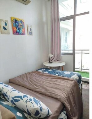 1 bedroom, iron/ironing board, Internet, bed sheets