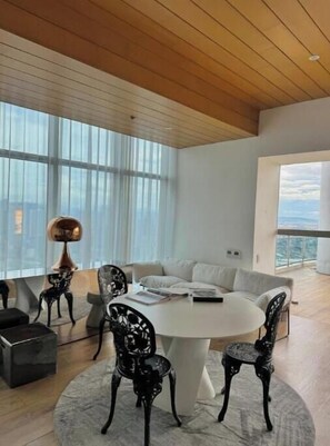 Interior - Rockwell Side at Acqua Private (Makati City)