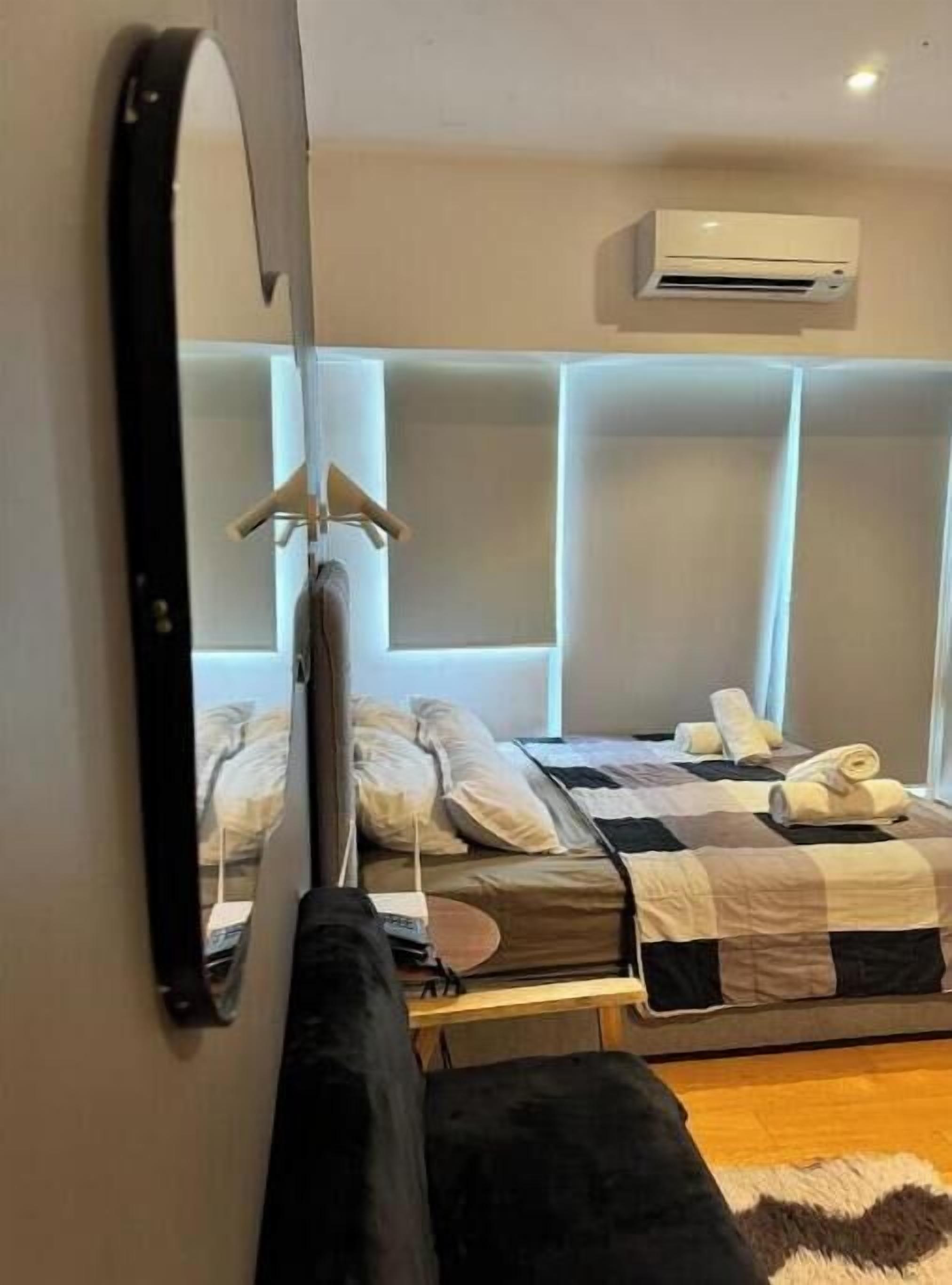 1 bedroom, iron/ironing board, internet, bed sheets