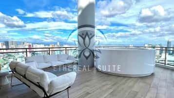 Bain à remous extérieur