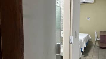 Double Room, Garden View | Room amenity