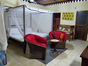 Room, 4 Bedrooms, Accessible, Smoking | 4 bedrooms