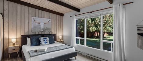 4 Schlafzimmer, Zimmersafe, Schreibtisch, Bügeleisen/Bügelbrett