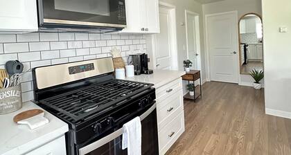 Spacious 3BR/2BA Near DTLA • Dodgers & Crypto Arena Minutes Away
