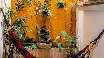 Basic Apartment | Terrace/patio