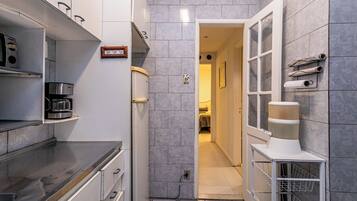 Basic Apartment | Private kitchen
