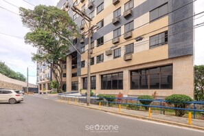 Basic Apartment | Exterior