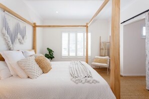 3 chambres, fer et planche à repasser, Wi-Fi gratuit, draps fournis