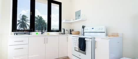 冰箱、烤箱、炉灶、茶具/咖啡用具