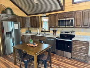 Private kitchen - Dinosaur Valley RV Park Cabin 7 (Glen Rose)