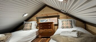 Dinosaur Valley RV Park Cabin 7