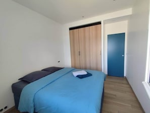 3 chambres, fer et planche à repasser, Wi-Fi gratuit, draps fournis