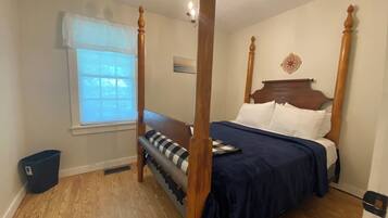 2 quartos, ferros/tábuas de passar roupa, Wi-Fi, roupa de cama