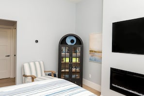 1 bedroom, iron/ironing board, WiFi, bed sheets - Cozy studio in Douglas with swimming pool and fireplace. (Douglas)