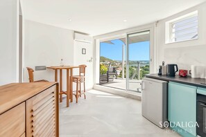 Kühlschrank, Herdplatte