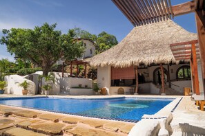 3 outdoor pools - Pelican Eyes Hotel and Resort  (San Juan del Sur)