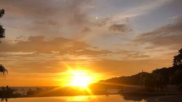 3 albercas al aire libre