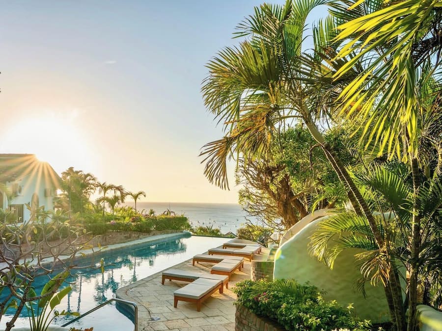 3 outdoor pools