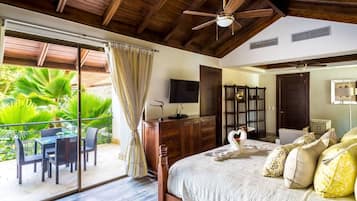 5 bedrooms, in-room safe, iron/ironing board, travel crib