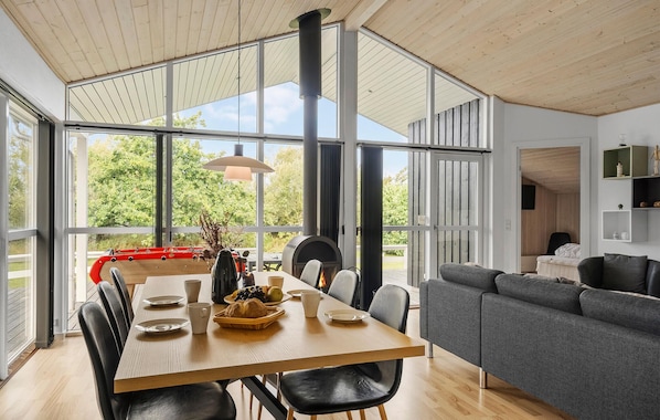 Interior - Nice home in Fjerritslev with sauna (Fjerritslev)
