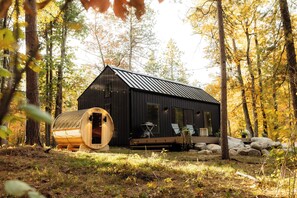 Exterior - Modern Cabin in Forrest with Cedar Barrel Sauna (Hackensack)