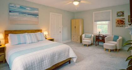 High Tide Haven Suite