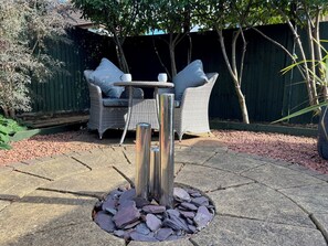 Terrace/patio - Central MK 2BR Comfy Home, WiFi & Driveway – Corporate Ready | Webbhill Stays (Bradwell Common)